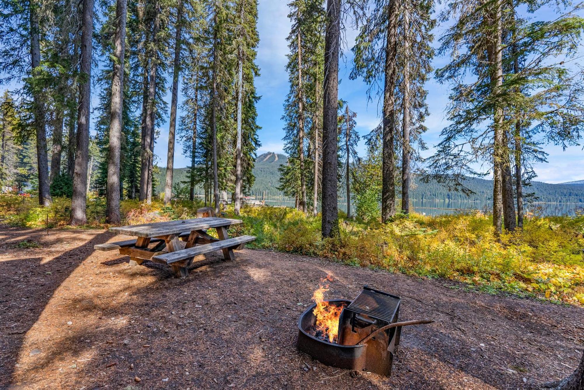 Shelter Cove Resort & Marina Odell Lake Экстерьер фото