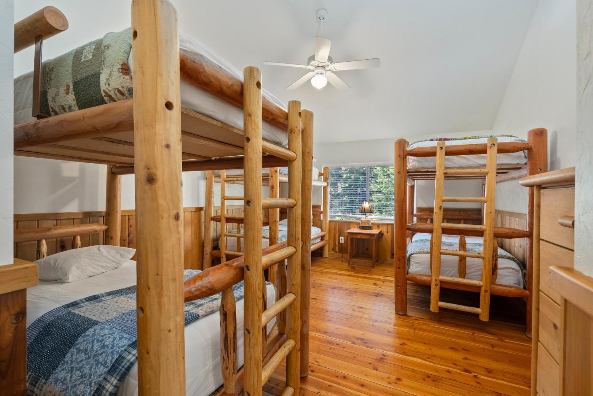 Shelter Cove Resort & Marina Odell Lake Экстерьер фото